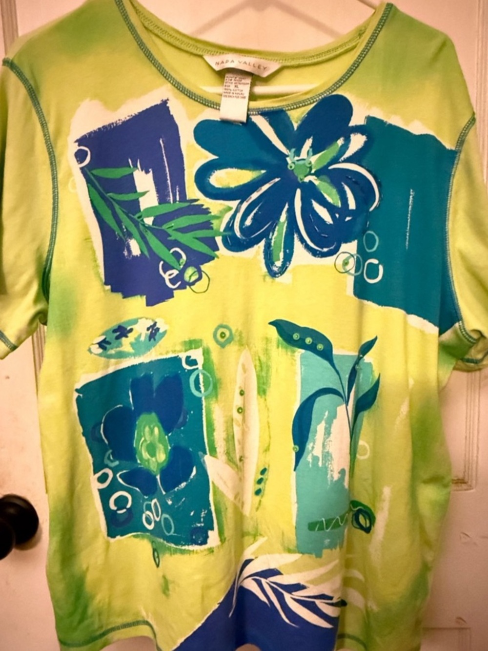 Napa Valley Abstract Floral Tee in Green & Blue XL Like New